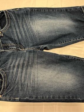 Slim Straight Women's Shorts in Washed Dark Blue